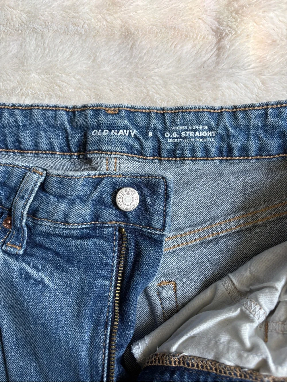 Old Navy Women's O.G Straight Jeans Size 8 High-Rise Distressed Blue Jean